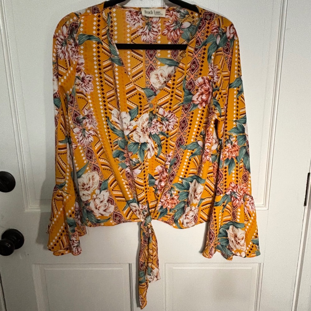 Peach Love California Mustard Floral Tie‎ Front Bell Sleeve Blouse T72945-01 M